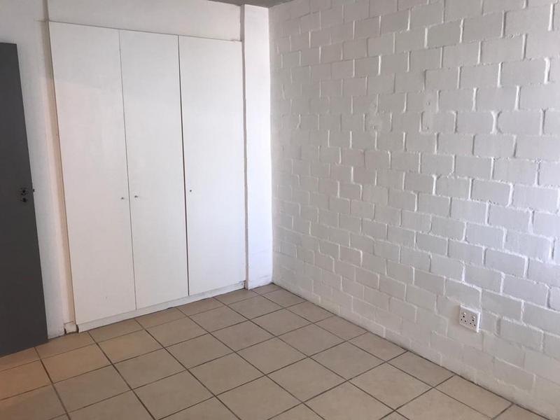 2 Bedroom Property for Sale in Wynberg Western Cape